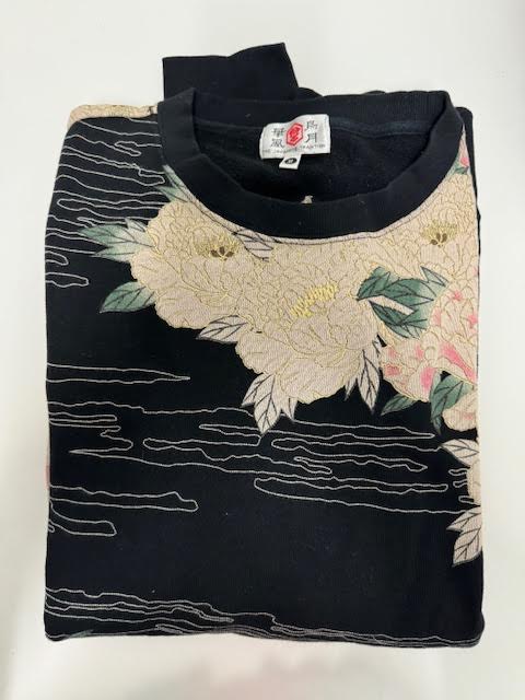 Elegant oversized Sweatshirt with Japanese Embroidery  XLarge