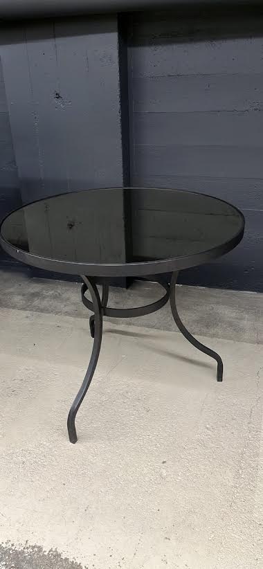 Table 7 – Round End Table – Glass Top