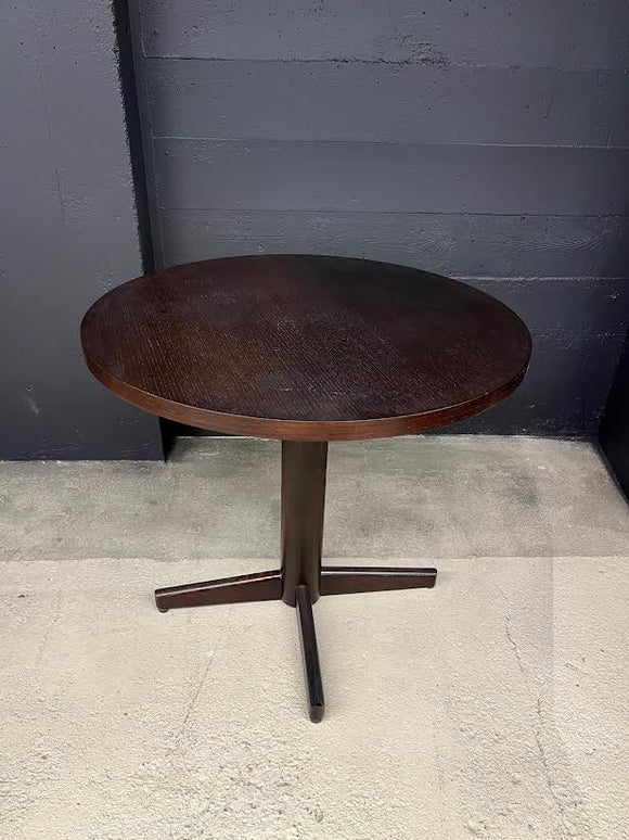Table 1 – Round Chairside Table