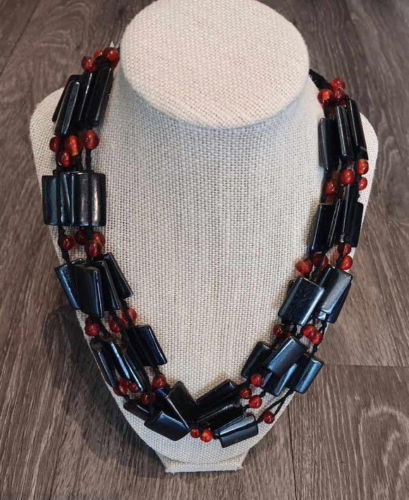 Costume Necklace - Beads