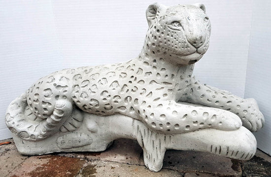 Cast Concrete Leopard - 23 inch  02-043