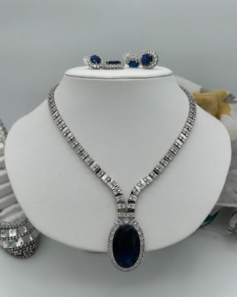 Swarovski neckpiece and stud earrings