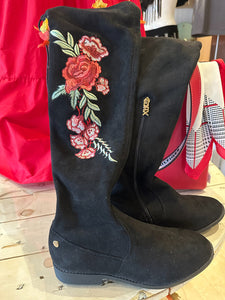 Embroidered boots and top  03-046