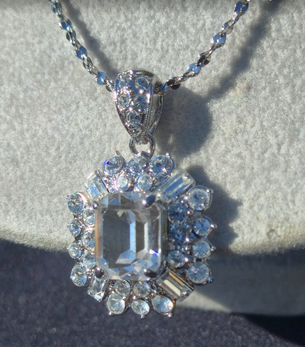 Elegant Swarovski Necklace & Earring Set