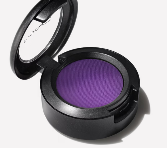 Mac POWDER KISS SOFT MATTE EYE SHADOW (Colour- Power to the Purple)