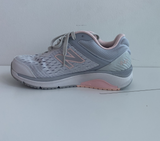 New Balance Shoe   size 6.5W