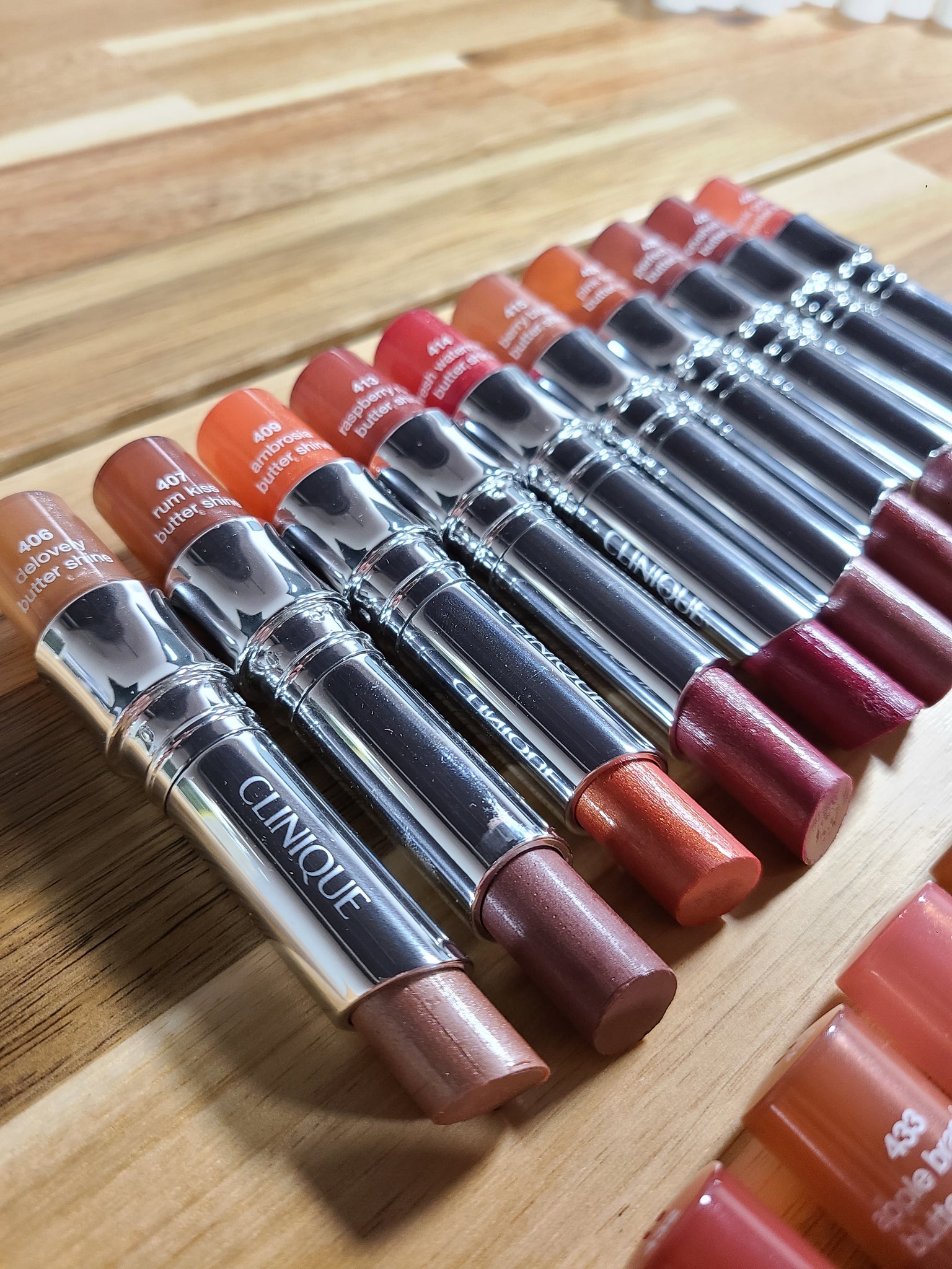 Clinique Lipstick - Box of 16 Butter Shine – BarterPay Online