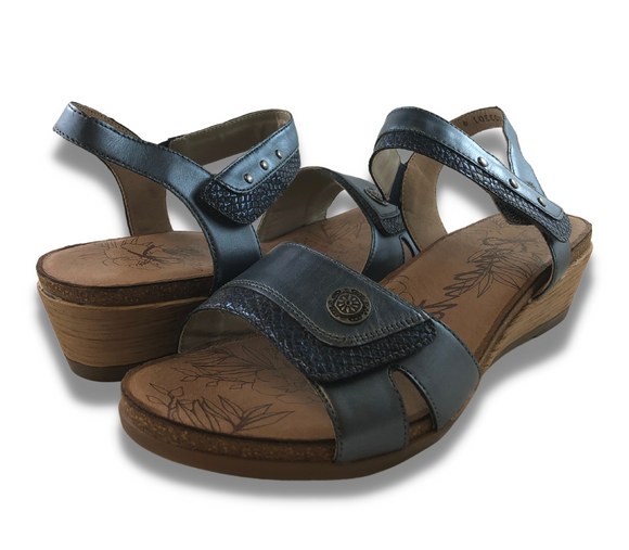 Remonte Blue Leather Low Heel Sandals - Women's 10