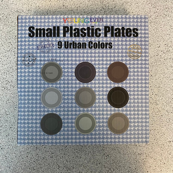 9 Small Plastic Plates, Assorted Neutral Colours