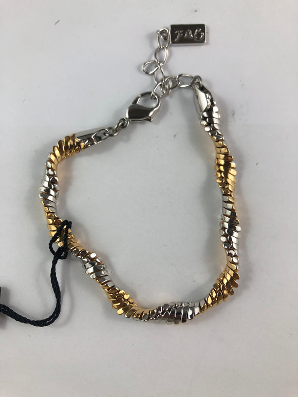 Bracelet (B43) Size 7